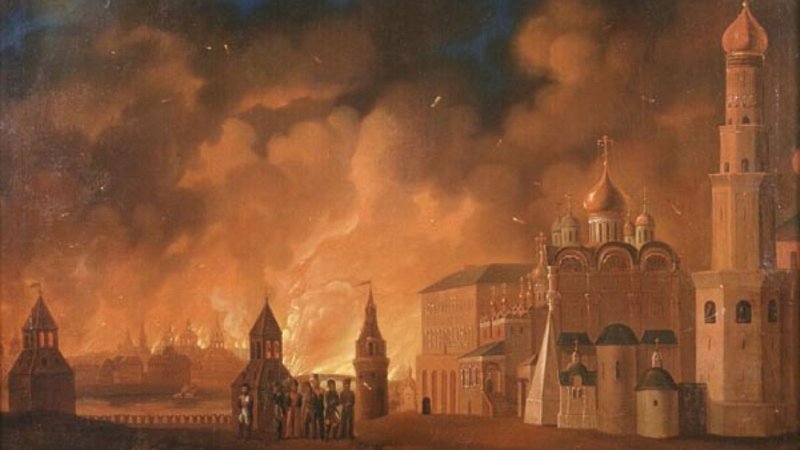 Зачем русские в 1812 году сожгли собственную столицу